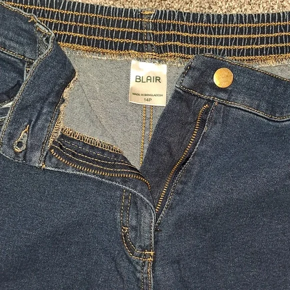 Blair Women's Elastic Waist Zip Up Blue Jeans 14P - Picture 3 of 7